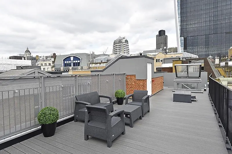Urban Stay Lovat Lane Apartments London