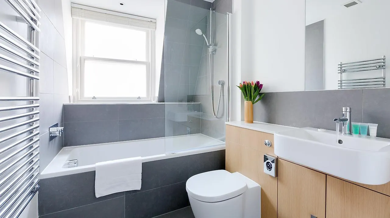 Urban Stay Lovat Lane Apartments London