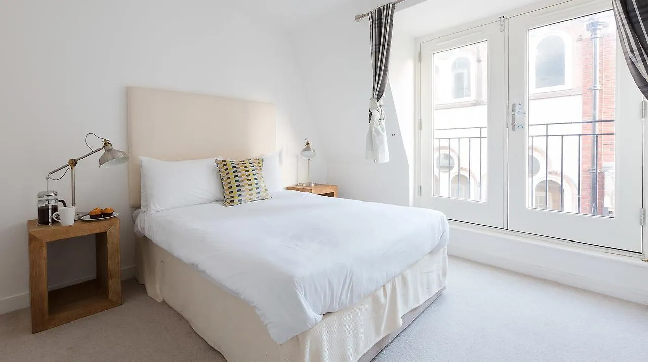 Urban Stay Lovat Lane Apartments London United Kingdom